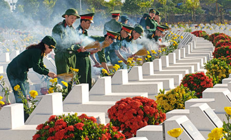 Mong nhận được thông tin về 35 phần mộ liệt sĩ gần cầu Nha Bích
