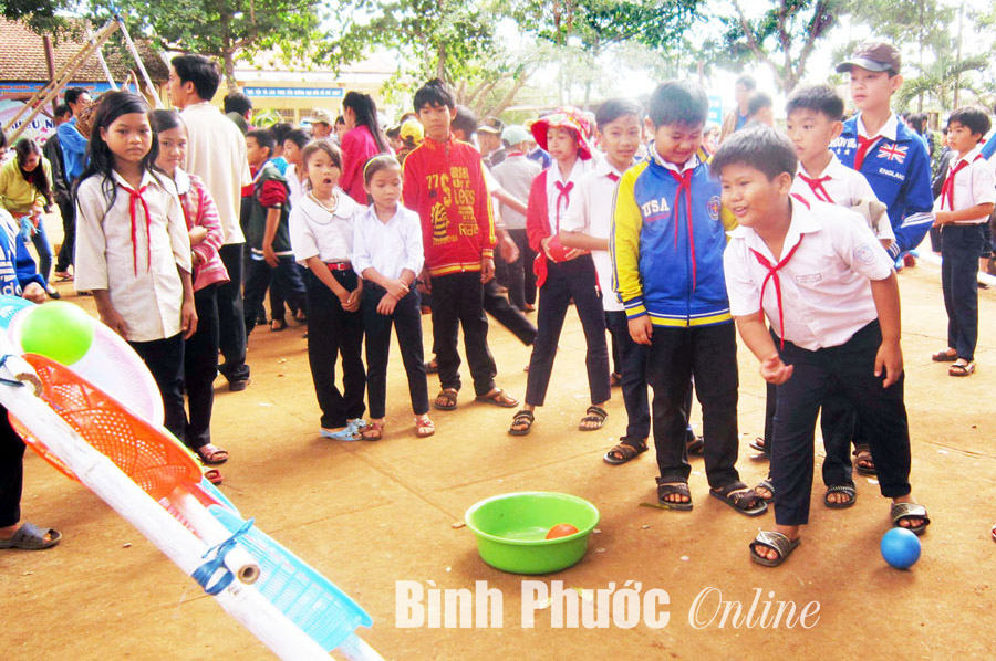Sân chơi mùa hè cho thiếu nhi: Nhiều nhưng chưa đủ Sân chơi mùa hè cho thiếu nhi: Nhiều nhưng chưa đủ