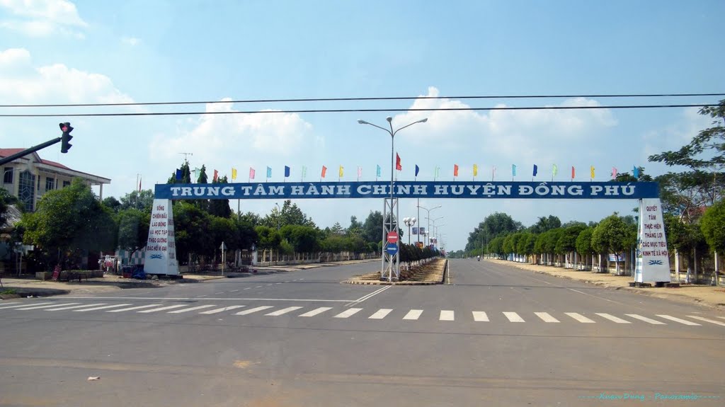 Cần xem xét thời gian bật đèn báo hiệu giao thông tại trung tâm hành chính huyện Đồng Phú Cần xem xét thời gian bật đèn báo hiệu giao thông tại trung tâm hành chính huyện Đồng Phú