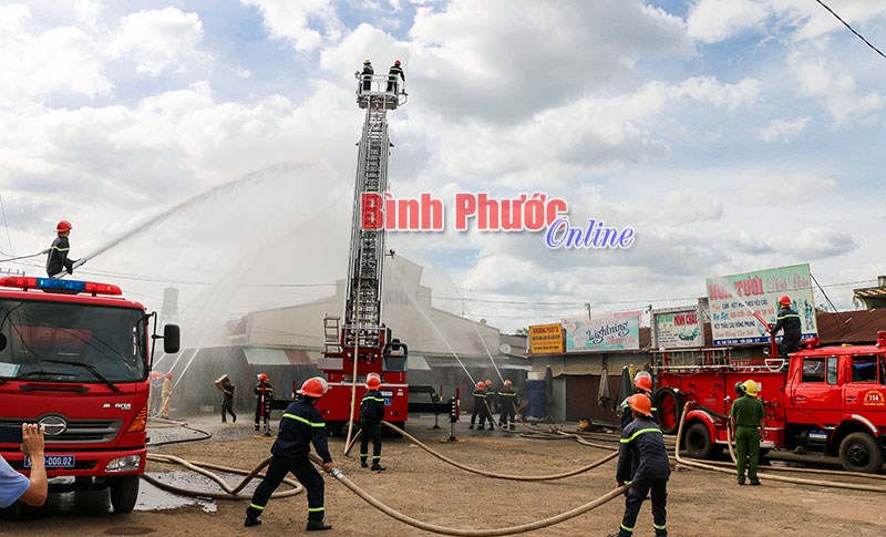 Cảnh sát PCCC vì nhân dân phục vụ Cảnh sát PCCC vì nhân dân phục vụ