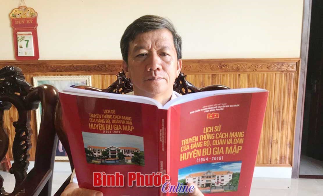 Bù Gia Mập ra mắt cuốn Lịch sử truyền thống cách mạng Bù Gia Mập ra mắt cuốn Lịch sử truyền thống cách mạng