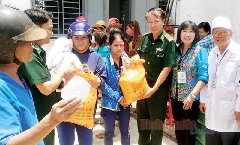 Tạo động lực cho đồng bào nghèo vươn lên Tạo động lực cho đồng bào nghèo vươn lên