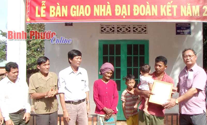 Lộc Ninh hoàn thành 15 công trình, phần việc mừng đại hội MTTQ Lộc Ninh hoàn thành 15 công trình, phần việc mừng đại hội MTTQ
