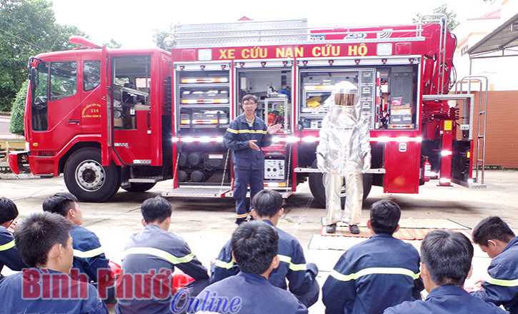 Cảnh sát PCCC nâng cao năng lực chiến đấu với “giặc” lửa Cảnh sát PCCC nâng cao năng lực chiến đấu với “giặc” lửa