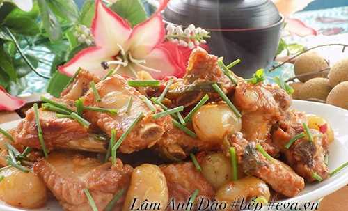 Sườn rim trái nhãn lạ mà ngon