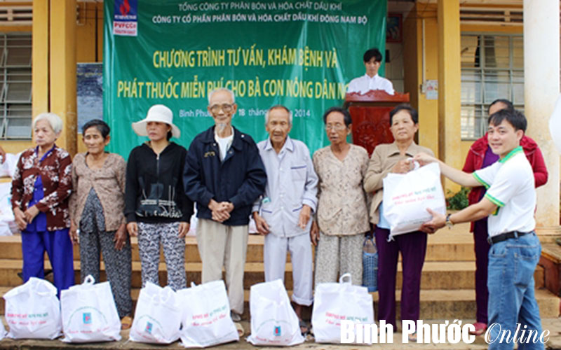 375 phần quà tặng người nghèo huyện Bù Đốp