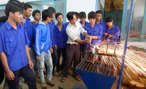 Triển khai Đề án “Hỗ trợ HSSV khởi nghiệp đến năm 2025” Triển khai Đề án “Hỗ trợ HSSV khởi nghiệp đến năm 2025”