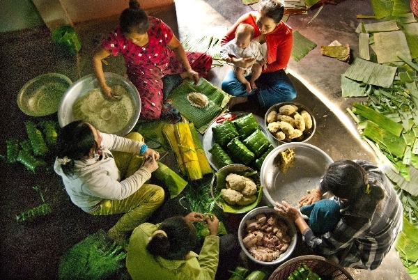 Khác biệt cách "ăn" Tết xưa và Tết nay