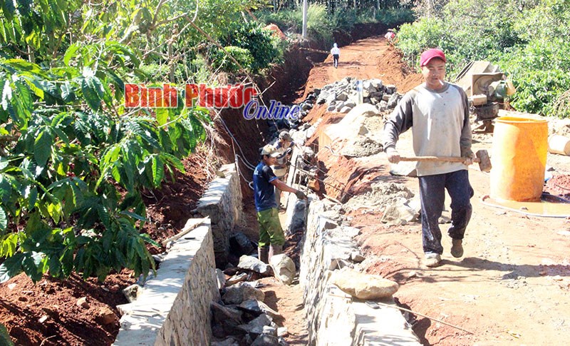Xã Phú Sơn nỗ lực hoàn thành 4 tiêu chí NTM