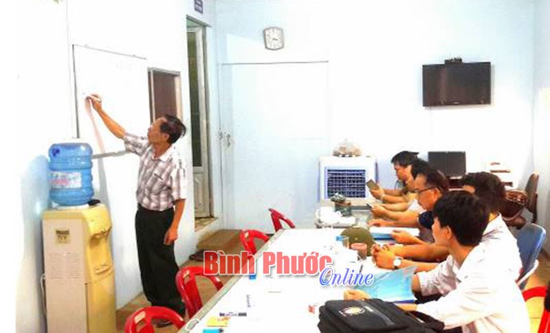 Sản xuất phân hữu cơ vi sinh từ chất thải rắn và bùn hồ sinh học Sản xuất phân hữu cơ vi sinh từ chất thải rắn và bùn hồ sinh học