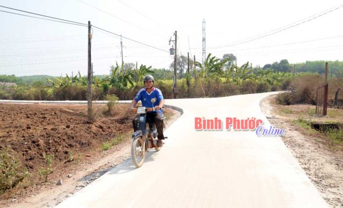 Nhân dân đóng góp hơn 4,6 tỷ đồng xây dựng nông thôn mới Nhân dân đóng góp hơn 4,6 tỷ đồng xây dựng nông thôn mới