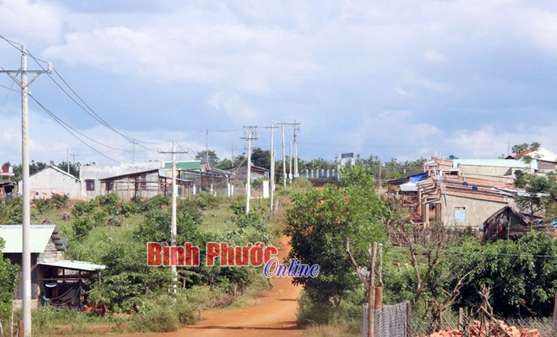 43 hộ dân ở khu ĐCĐC xã Đồng Nai đã có điện, nước sử dụng