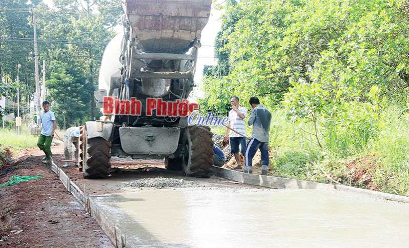 Bù Đăng chú trọng đầu tư cơ sở hạ tầng vùng DTTS Bù Đăng chú trọng đầu tư cơ sở hạ tầng vùng DTTS