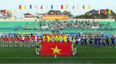 Hướng đến giải Ngoại hạng 2012: Mùa giải “bản lề” Hướng đến giải Ngoại hạng 2012: Mùa giải “bản lề”