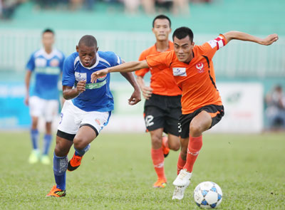 Điểm binh vòng 2 Super League 2012: Khó cho “bầu” Kiên Điểm binh vòng 2 Super League 2012: Khó cho “bầu” Kiên