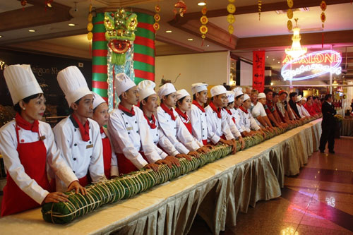 Bánh tét dài 37m Bánh tét dài 37m