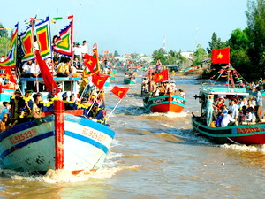 Hơn 10.000 lượt ngư dân dự Nghinh Ông Duyên Hải
