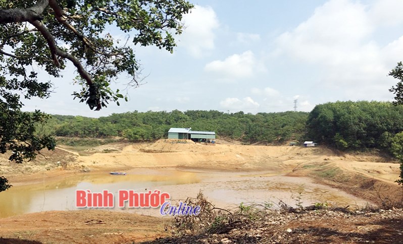 Lòng hồ thủy điện Thác Mơ bị chiếm dụng Lòng hồ thủy điện Thác Mơ bị chiếm dụng