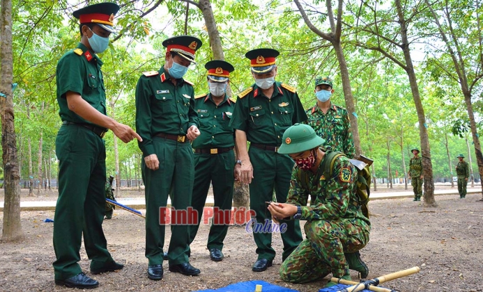 Bộ CHQS tỉnh tiếp tục khảo sát, mở rộng các điểm có khả năng cách ly Bộ CHQS tỉnh tiếp tục khảo sát, mở rộng các điểm có khả năng cách ly