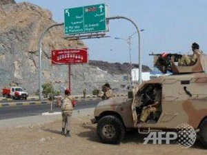 Đánh bom kép tại Yemen, 8 binh sĩ bị thiệt mạng Đánh bom kép tại Yemen, 8 binh sĩ bị thiệt mạng