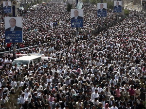 Hàng nghìn người biểu tình rầm rộ ở Yemen, Libya Hàng nghìn người biểu tình rầm rộ ở Yemen, Libya
