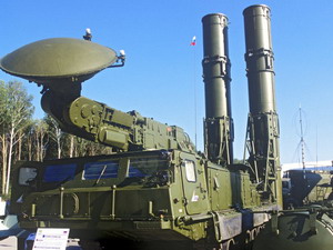 Bộ Quốc phòng Nga mua tổ hợp tên lửa S-300V4