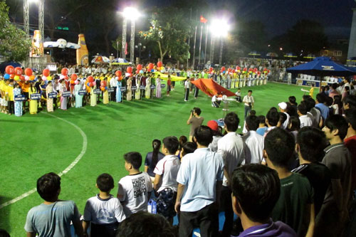 Khởi tranh giải bóng đá Larue Cup 2012 Khởi tranh giải bóng đá Larue Cup 2012