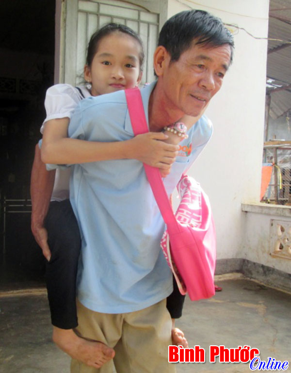 5 năm theo ông đến trường 5 năm theo ông đến trường