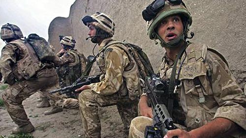 NATO thảo luận việc rút quân khỏi Afghanistan NATO thảo luận việc rút quân khỏi Afghanistan