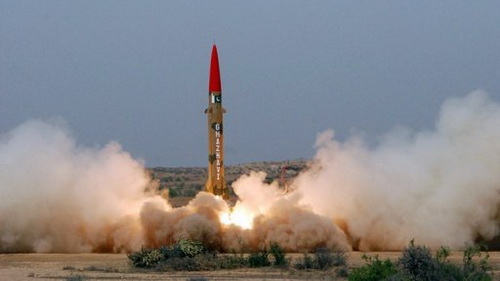 Pakistan thử tên lửa có thể mang đầu đạn hạt nhân Pakistan thử tên lửa có thể mang đầu đạn hạt nhân