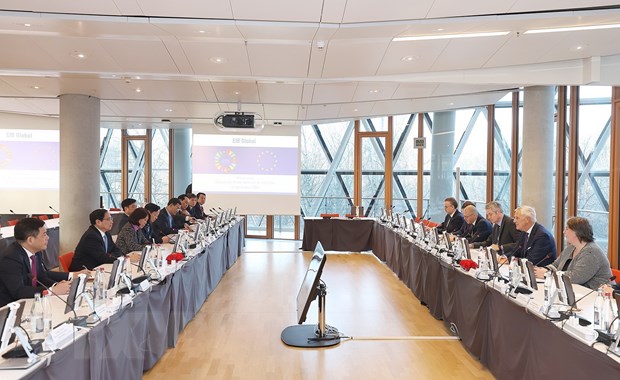 6bb32ee45d9c1f5fe52016bcc34f8ece.jpg