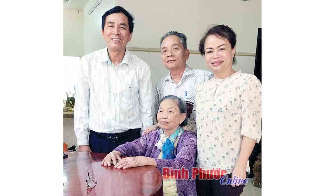 Mùa xuân, về nơi “vàng trắng”! Mùa xuân, về nơi “vàng trắng”!