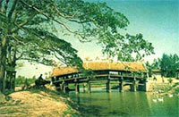 Cầu ngói Thanh Toàn