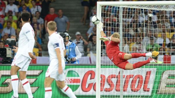 Italia 0-0 Anh (đá penalty 4-2): Khi bản lĩnh lên tiếng...