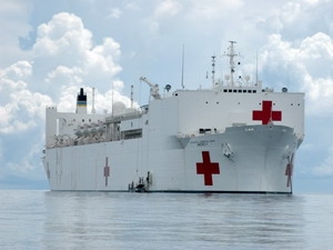 Tàu quân y Mỹ USNS Mercy cập cảng Campuchia