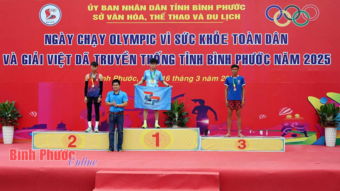 7_12143916032025.jpg