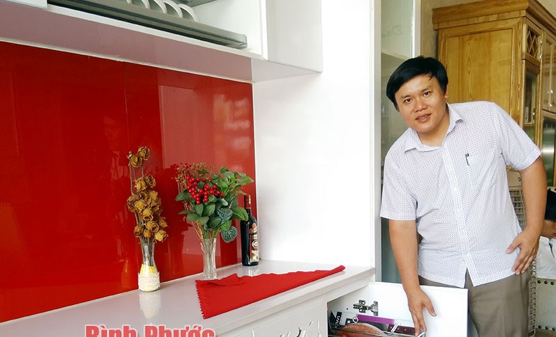Tủ bếp thông minh - sản phẩm công nghiệp nông thôn tiêu biểu