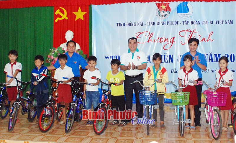 Lan tỏa sức trẻ tình nguyện Lan tỏa sức trẻ tình nguyện