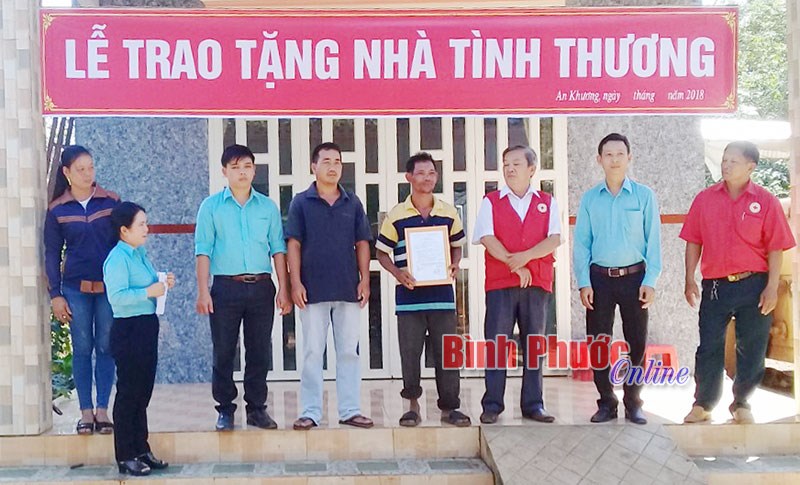 Phát triển đảng ở nông thôn - đâu là giải pháp? - Bài 1