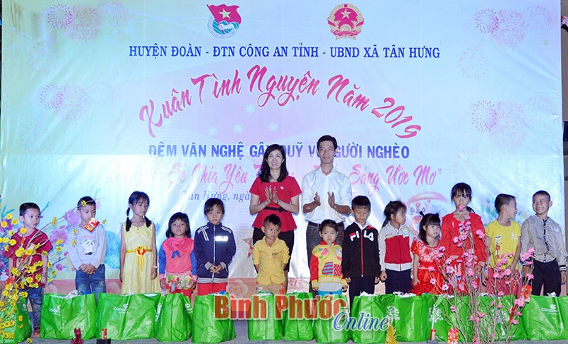 Tuổi trẻ Đồng Phú xung kích vì cộng đồng Tuổi trẻ Đồng Phú xung kích vì cộng đồng