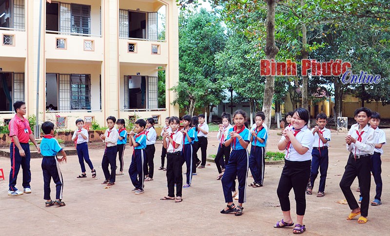 Lộc Ninh nâng cao chất lượng giáo dục Lộc Ninh nâng cao chất lượng giáo dục
