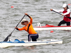 Đội Hà Nội đứng đầu giải đua thuyền canoeing 2012