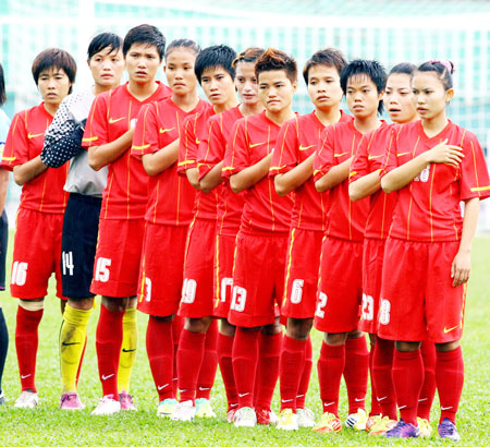 Giải bóng đá nữ vô địch Đông Nam Á 2012: Tuyển Việt Nam vào bán kết- Còn một chút ưu tư Giải bóng đá nữ vô địch Đông Nam Á 2012: Tuyển Việt Nam vào bán kết- Còn một chút ưu tư