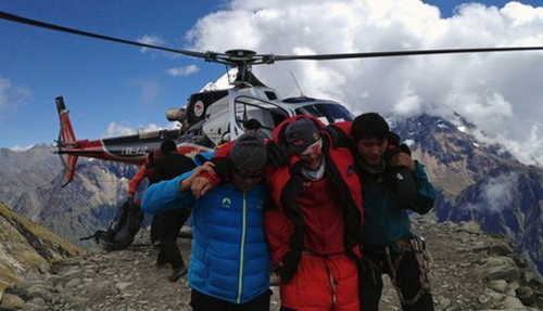 Lở tuyết trên Himalaya, 9 người chết Lở tuyết trên Himalaya, 9 người chết