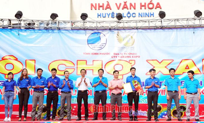 Tìm chỗ đứng cho kinh tế tập thể thanh niên - Bài 1 Tìm chỗ đứng cho kinh tế tập thể thanh niên - Bài 1