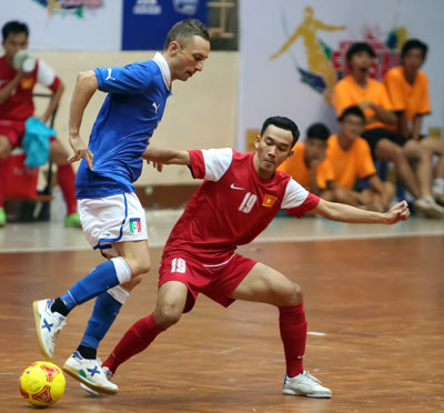 Giải futsal giao hữu quốc tế TPHCM - cúp Thái Sơn Nam 2012