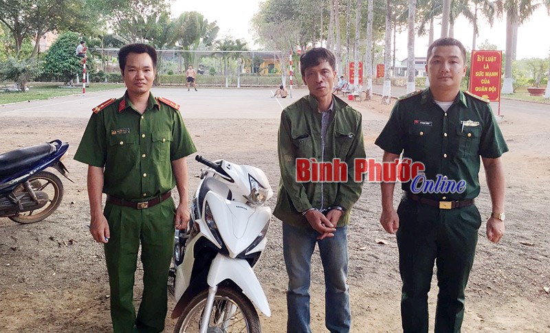 Khó ngăn chặn nạn đưa xe máy gian qua Campuchia tiêu thụ Khó ngăn chặn nạn đưa xe máy gian qua Campuchia tiêu thụ