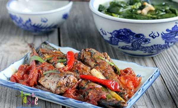 Cá thu Nhật kho cà chua