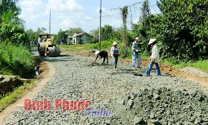 Nhân dân đóng góp 10,3 tỷ đồng làm đường giao thông