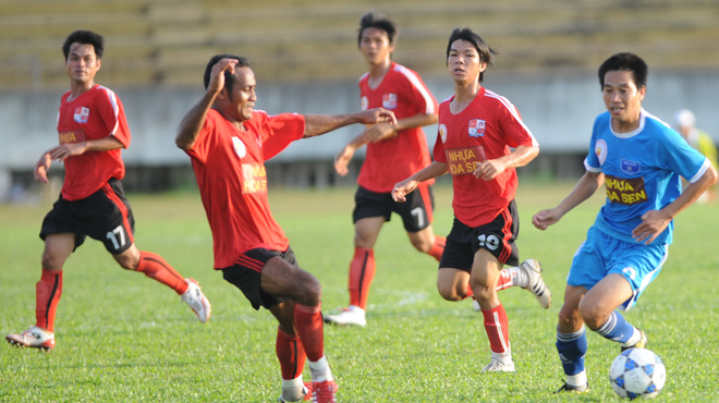 V-League 2013 vẫn có lên, xuống hạng V-League 2013 vẫn có lên, xuống hạng